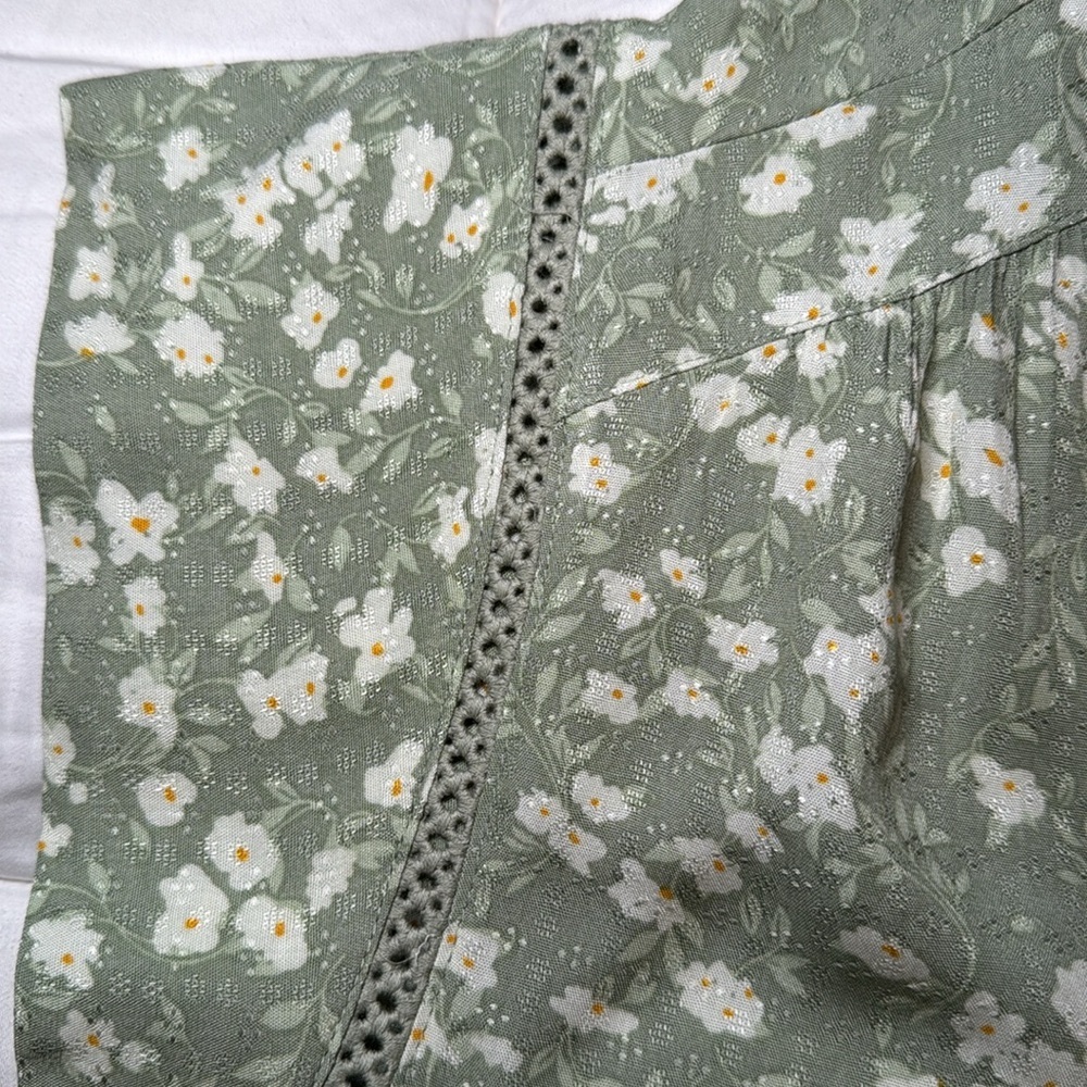 Buffalo David Britton Woven Printed Flutter Sleeve Top Split Neckline Size L - Picture 7 of 12